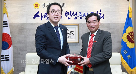 정기열 경기도의회 의장, 베트남 응헤안성 인민의회 대표단 접견ⓒ경기타임스