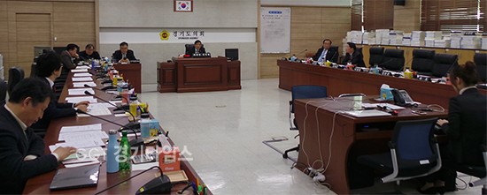 경기도의회 ‘안전사회건설 특별위원회는 22일 경기도와 경기도교육청 안전업무 전반에 대하여 업무보고ⓒ경기타임스