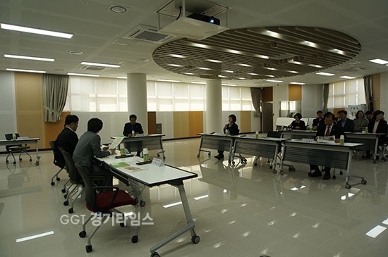 경기도의회 여성가족교육협력위원회는 13일 동탄중앙이음터(화성시 청계동소재)를 현장방문ⓒ경기타임스