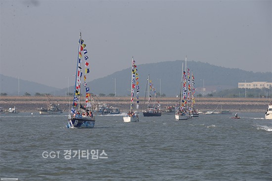 화성시 전곡항의 화성 뱃놀이 축제ⓒ경기타임스