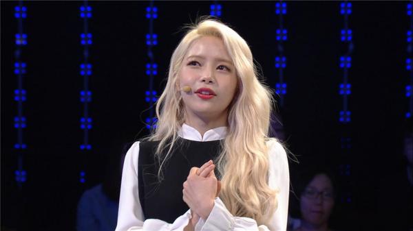 ▲ 1대100 솔라, “행사하다 나방 먹은 적 있어”