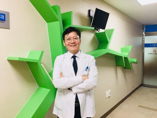 ▲ '신경과의사의 영어뇌 만들기' 저자 류상효 신경과 전문의