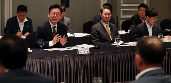 야당 국회의원과의 정책협의회 모습 야당 국회의원과의 정책협의회 모습
