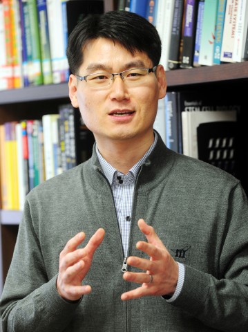 ▲ 건국대, 김재범 교수팀 새들의 조상 염색체 특징 복원 성공