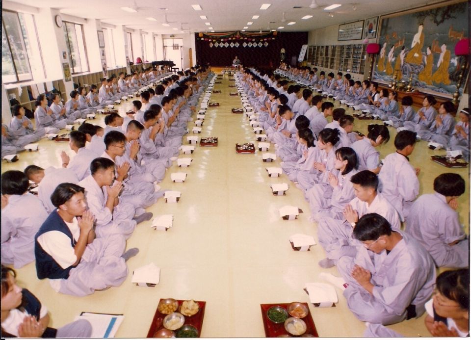 신흥사 청소년 포교45주년 맞아 진행한 청소년 경로효친 실천 교육 모습 신흥사 청소년 포교45주년 맞아 진행한 청소년 경로효친 실천 교육 모습