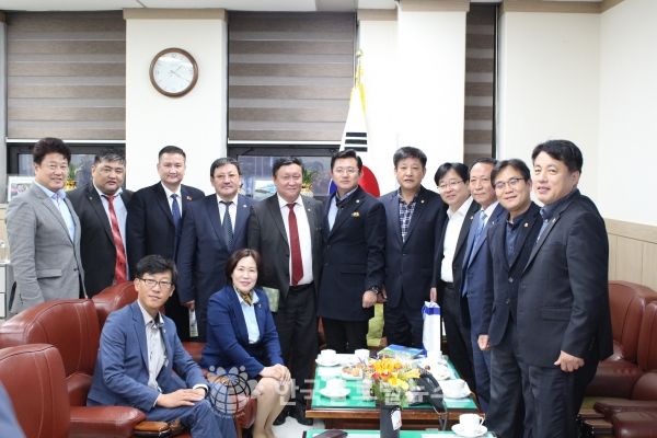 안행위, 몽골 다르항올도의회 대표단 면담 안행위, 몽골 다르항올도의회 대표단 면담