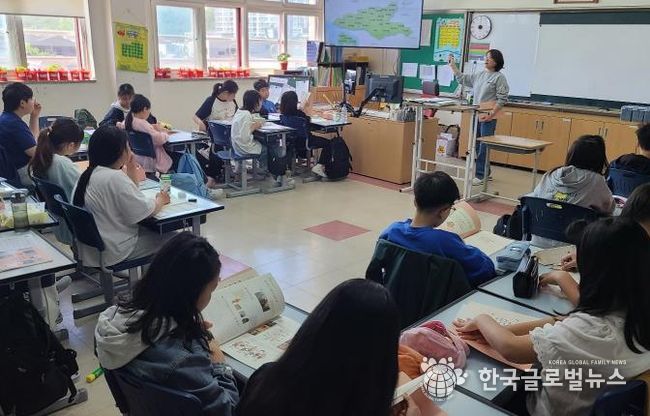 사회공헌활동 사진-석수골작은도서관