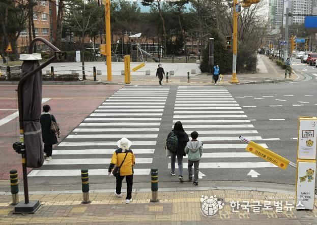 화성특례시가 2023년 전국 최초로 도입한 AI 스쿨존 보행안전 시스템