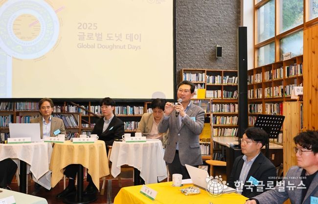 이상일 용인특례시장은 17일 '2025 글로벌 도넛 데이'에 참석해 인사말했다