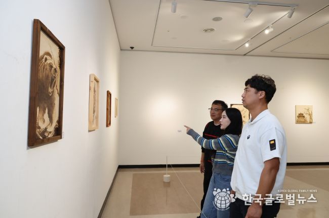 최북미술관 '인두화'