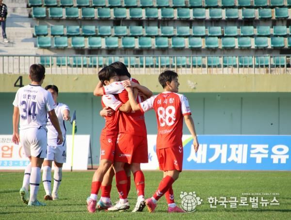 거제시민축구단, 홈에서 대구FC B 에 3-1 승리!