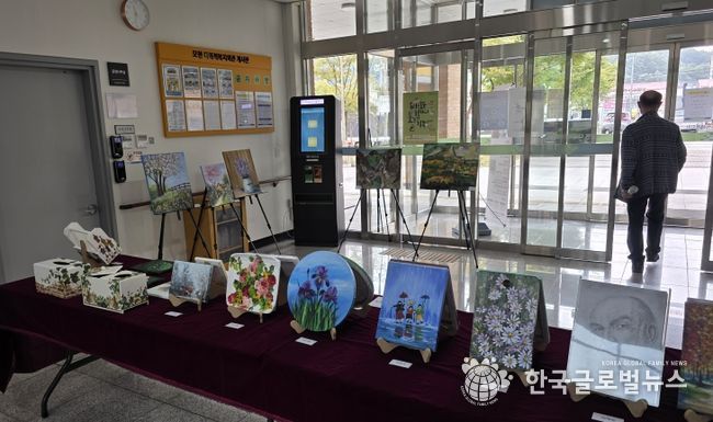 용인도시공사 모현다목적복지회관, ‘2025년 수강생 작품 전시회’개최