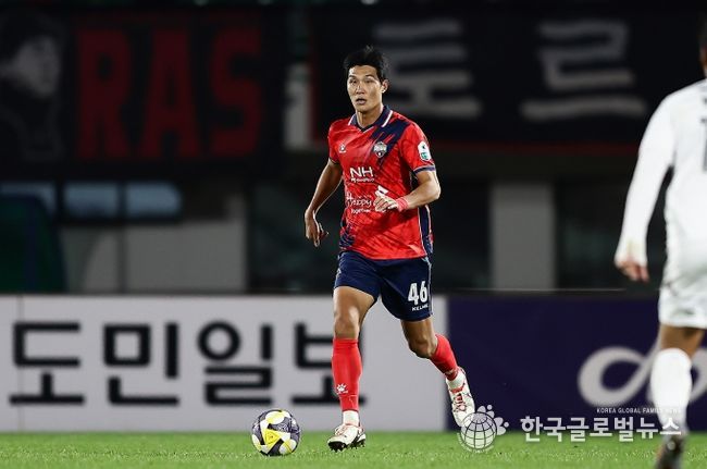 김천상무 김민규가 11월 1일 포항전에 출전하며 K리그 통산 100경기를 달성했다.