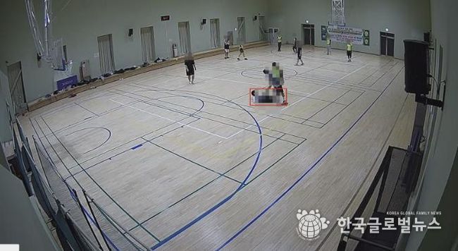 AI 영상분석을 통한 이용자 쓰러짐 탐지 화면