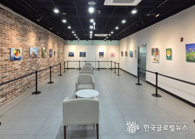 지난 9월 하안도서관 1층에서 진행한 시민열린전시.