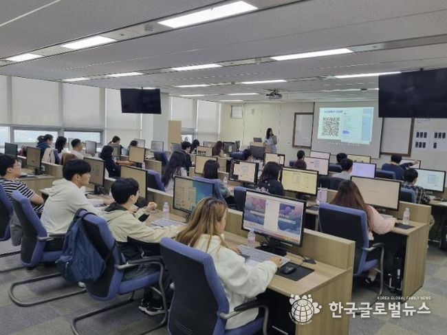 지난해 성남시 청년 희망 인턴 사업 참여자 직무교육 때