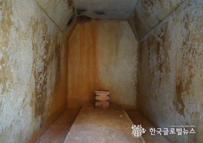 익산 쌍릉 석실 내부