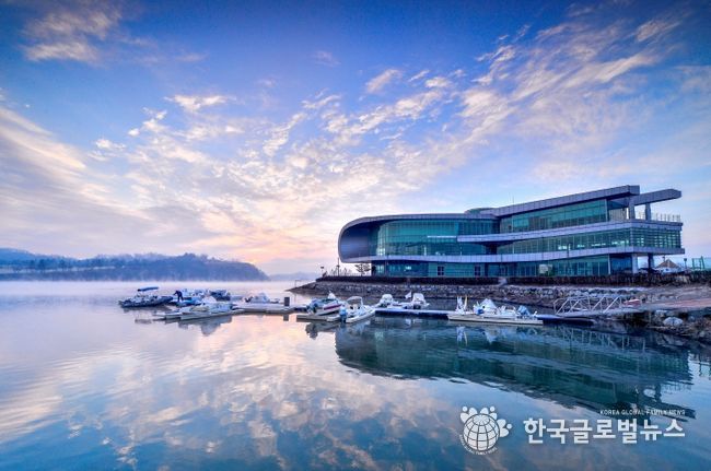 중앙탑 체험관광센터 전경