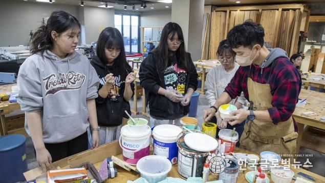 평택시자원봉사센터, ‘청소년 목공 봉사활동’ 및 미취학 아동 가정 대상 자원순환 프로그램 운영