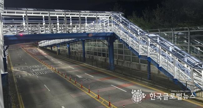 오산시, 가수초 보도육교·매홀중 통학로 캐노피 설치 완료…학생 안전·보행 환경 크게 개선