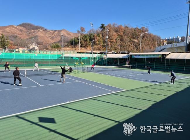 12월 6일 밀양시립테니스장에서 열린 제5회 밀양시장배 전국동호인 테니스대회
