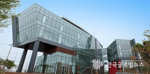 오산문화재단, 성평등가족부 ‘가족친화기관’ 3차 재인증… 2028년까지 14년 연속 유지