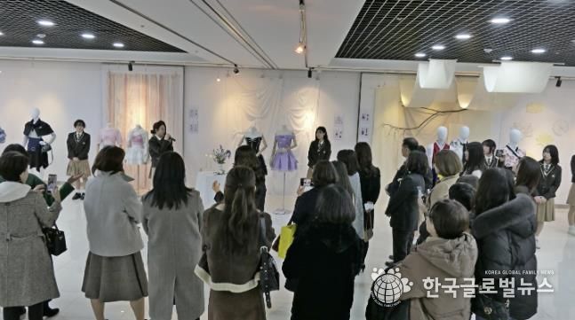 수원시 팔달구 매향여자정보고등학교 패션산업디자인과, 제1회 작품 전시회 열어
