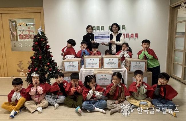 안성시동부무한돌봄네트워크팀, 삼정어린이집 ‘나눔의 녹색장터’ 물품 및 라면 후원 받아