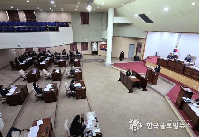 군포시의회는 12월 1일부터 18일까지 제285회 정례회를 운영했다. 2025년도 회기는 이번 정례회 폐회로 마무리됐다.