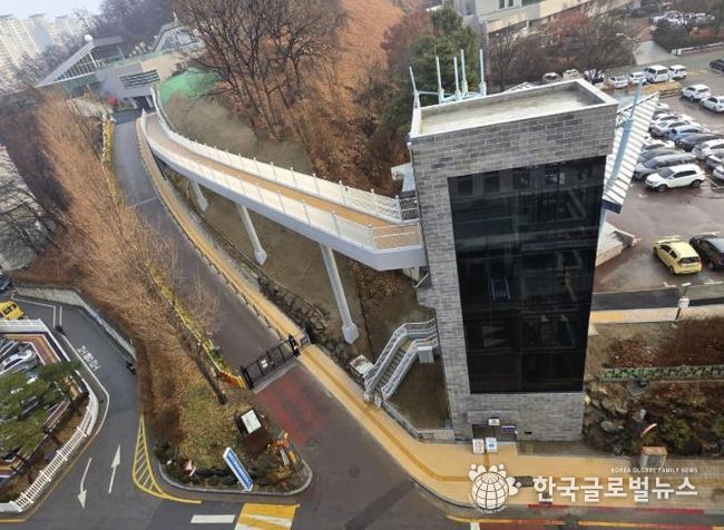 그림책꿈마루외부승강기