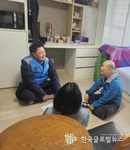 광명시 일직동 지역사회보장협의체는 복지 사각지대 발굴과 주민 복지 체감도 향상을 위해 지난해에 이어 올해도 ‘일일명예복지동장제’를 운영한다고 27일 밝혔다.