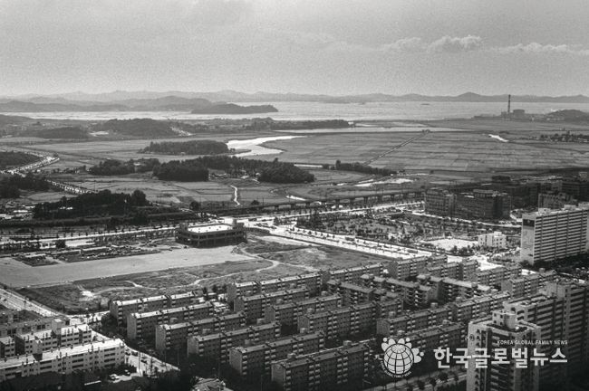 1992년 노적봉 정상에서 바라본 안산 고잔뜰의 옛 모습