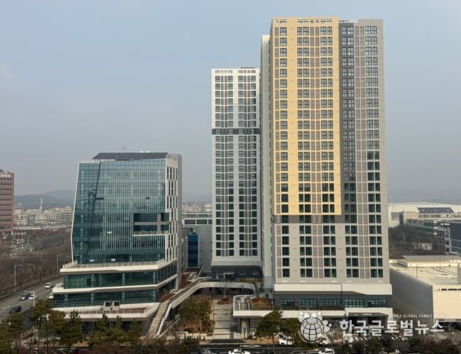 시흥시(정왕) 어울림센터 및 행복주택 전경사진(준공)