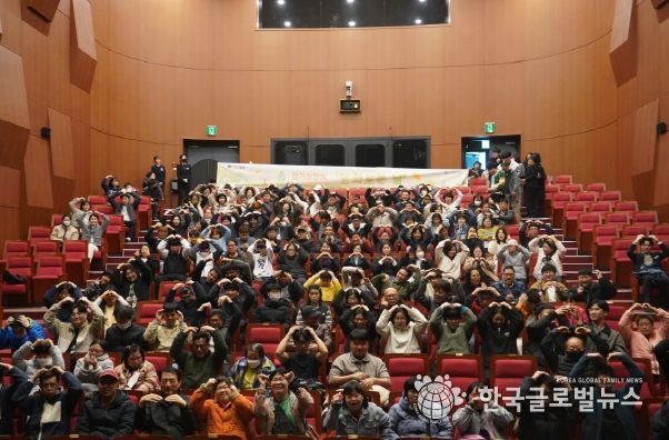 장벽 없는 문화의 장 열다... 안성미디어센터, 발달 장애인과 함께한 정기상영회 '영화로운 날' 성료