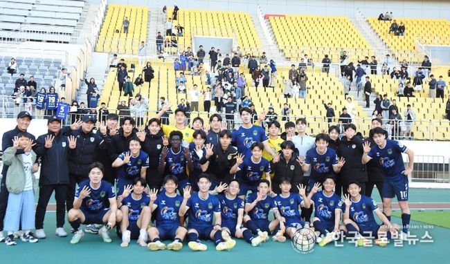 진주시민축구단, 홈 개막전 4-1 대승